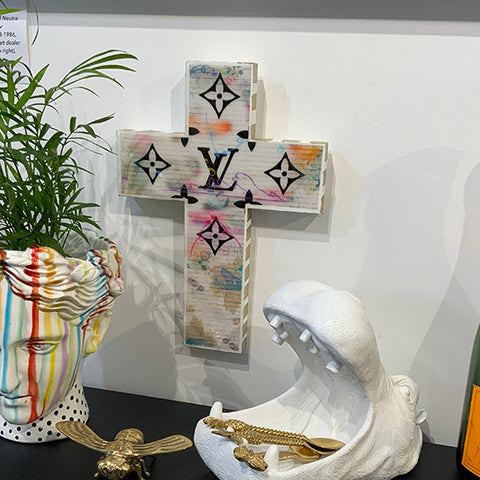 Cross LV Graffiti Art